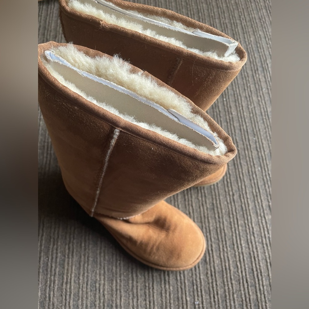 UGG classic tall boot in chestnut brown